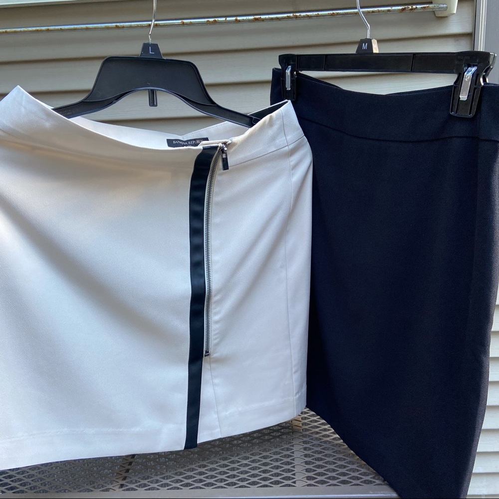 NWT Banana Republic buttons set of 2 skirts